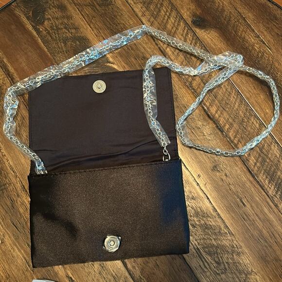 NWT Amber Sceats Rhinestone Satin Clutch/Purse/Bag - Picture 6 of 10